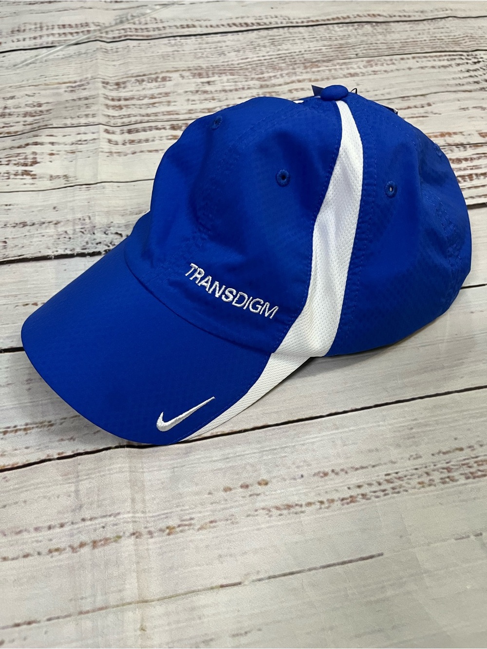 NIKE Dri-Fit Sphere Adjustable
Performance Golf Hat White & Blue
FD9709-101 M/L
